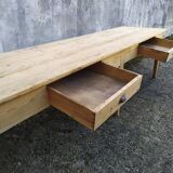 Farm table