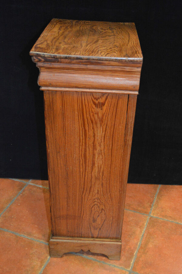 Table de chevet style Louis Philippe