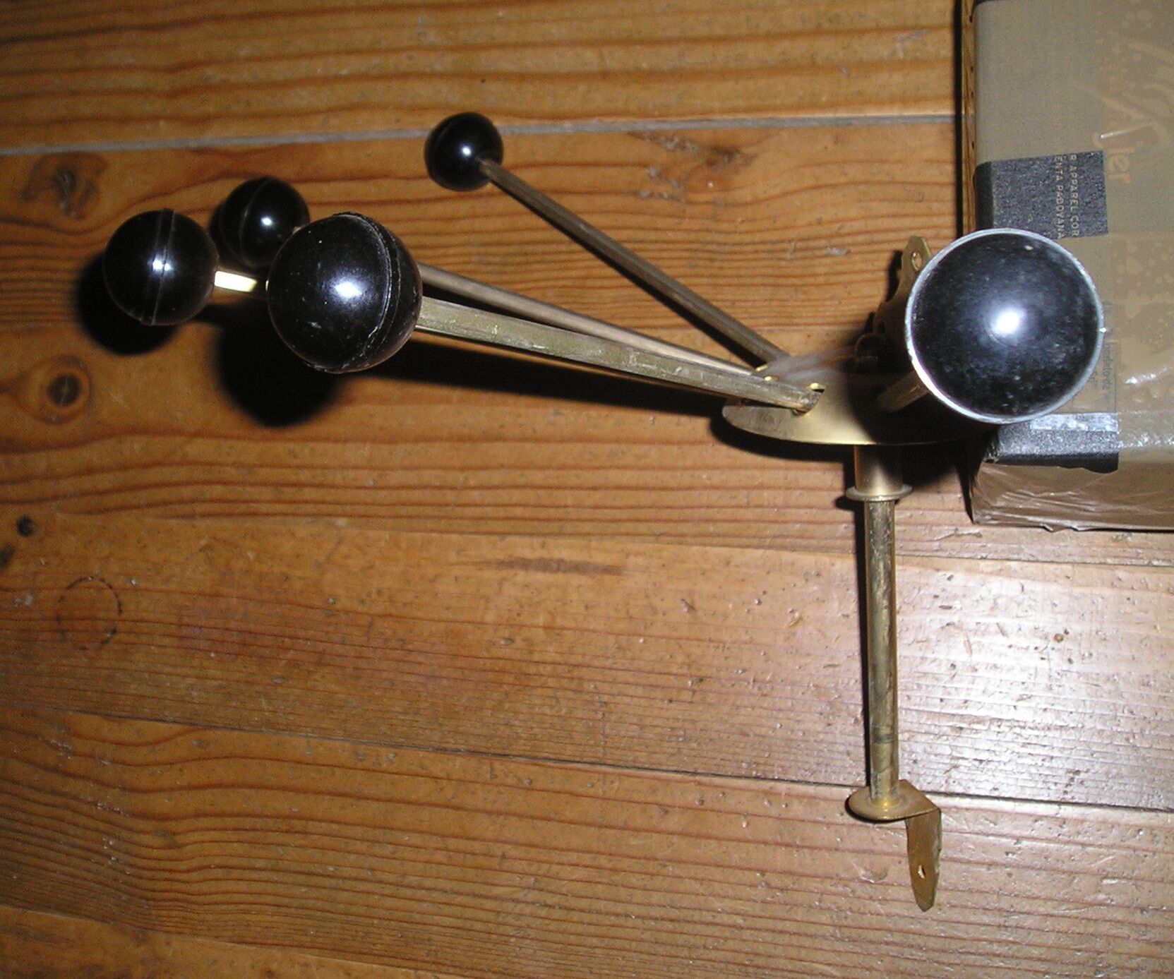 Serjac 1970 5-folding wall coat holder