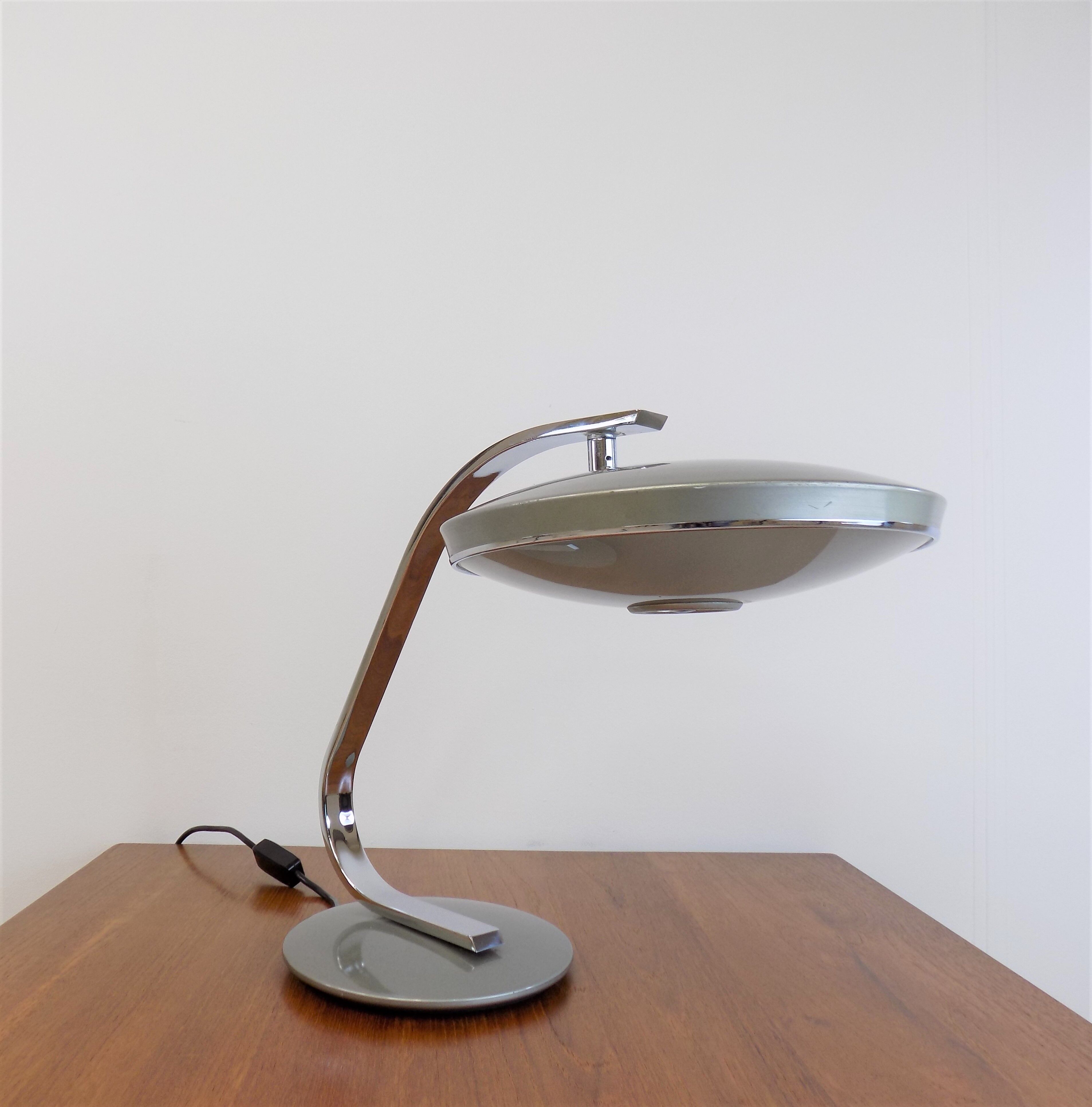 Fase 520 C table lamp from Fase Madrid