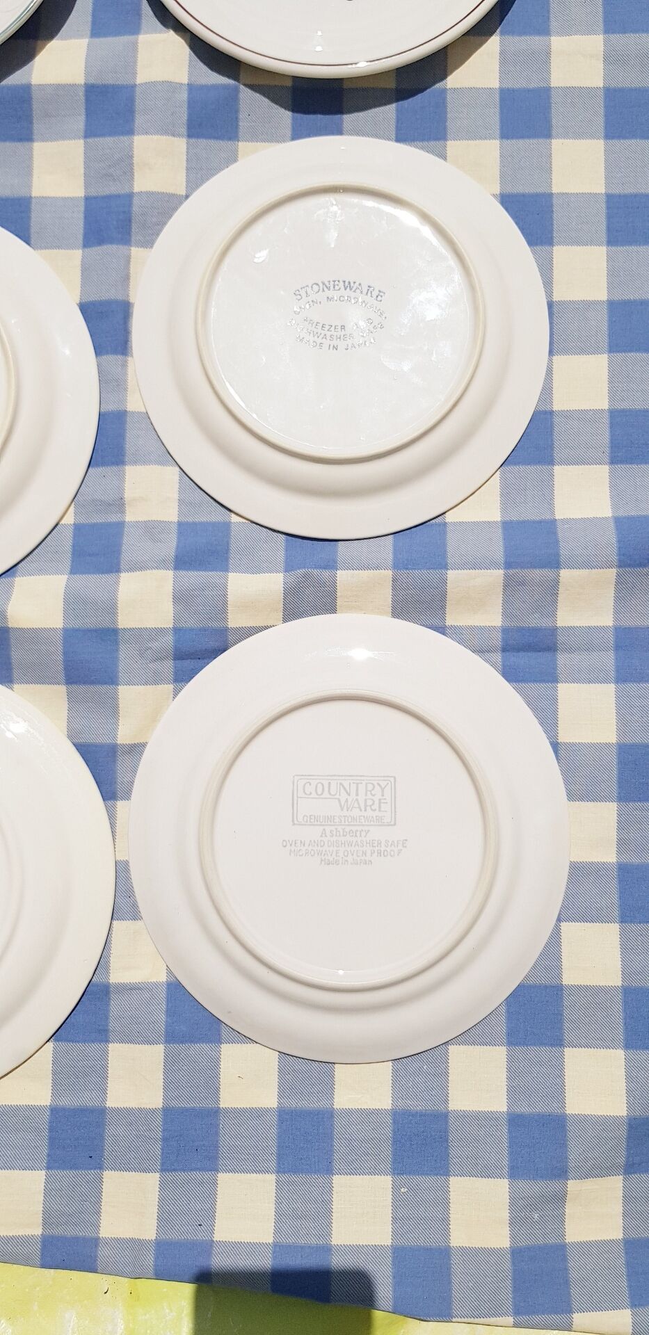 Assiettes dessert dépareillées