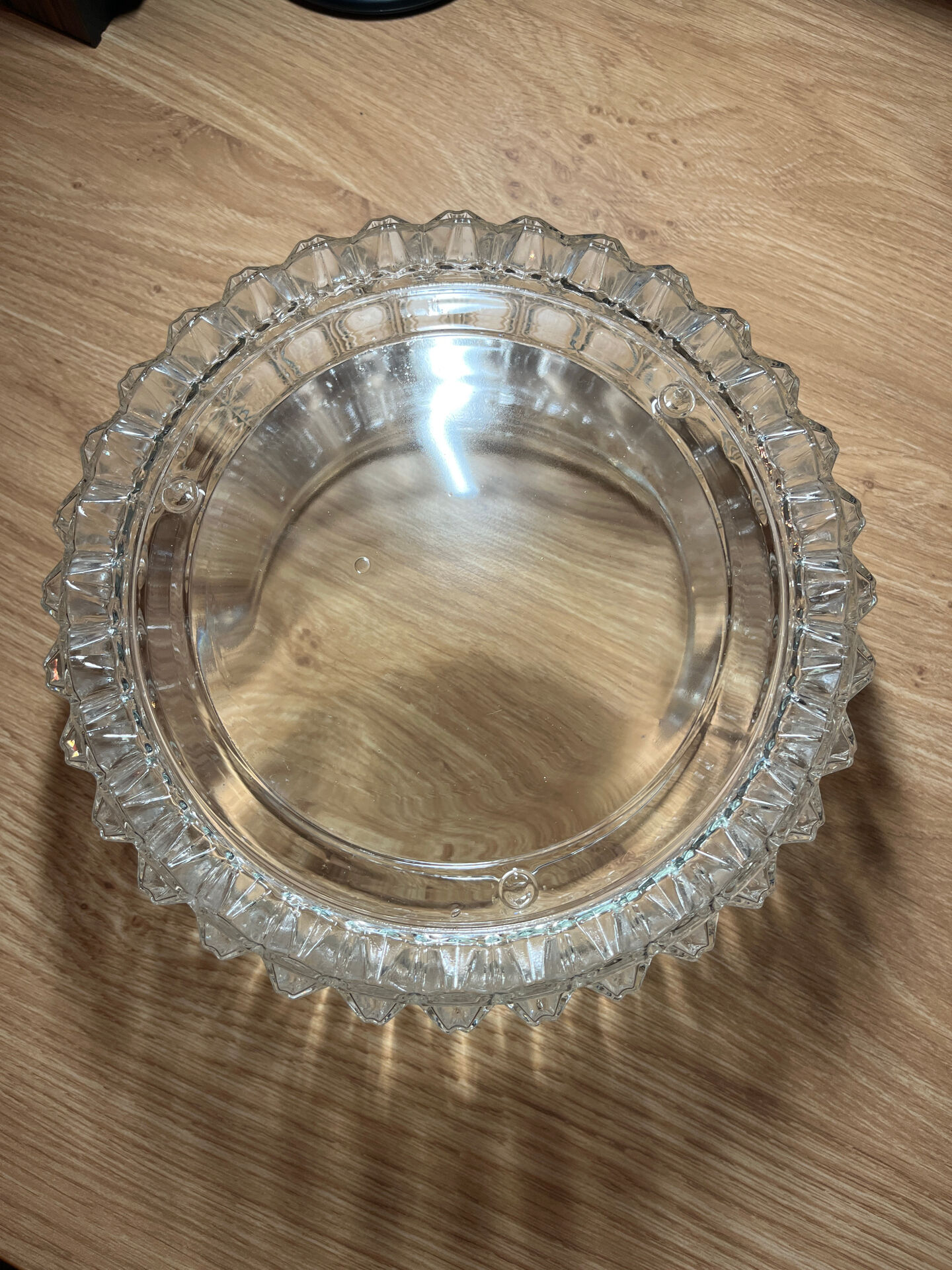 Vintage geometric moulded glass ceiling lampshade 1970 – Empty pot