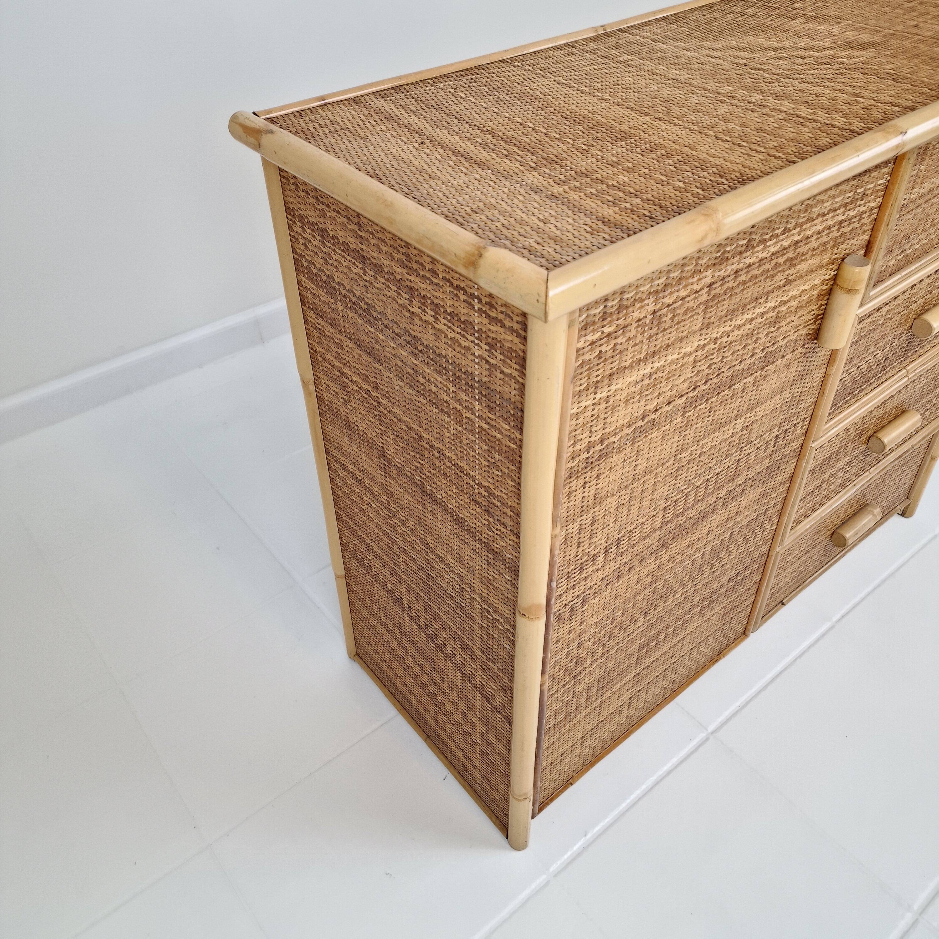 Commode ou crédence italienne en bambou et rotin, années 1980