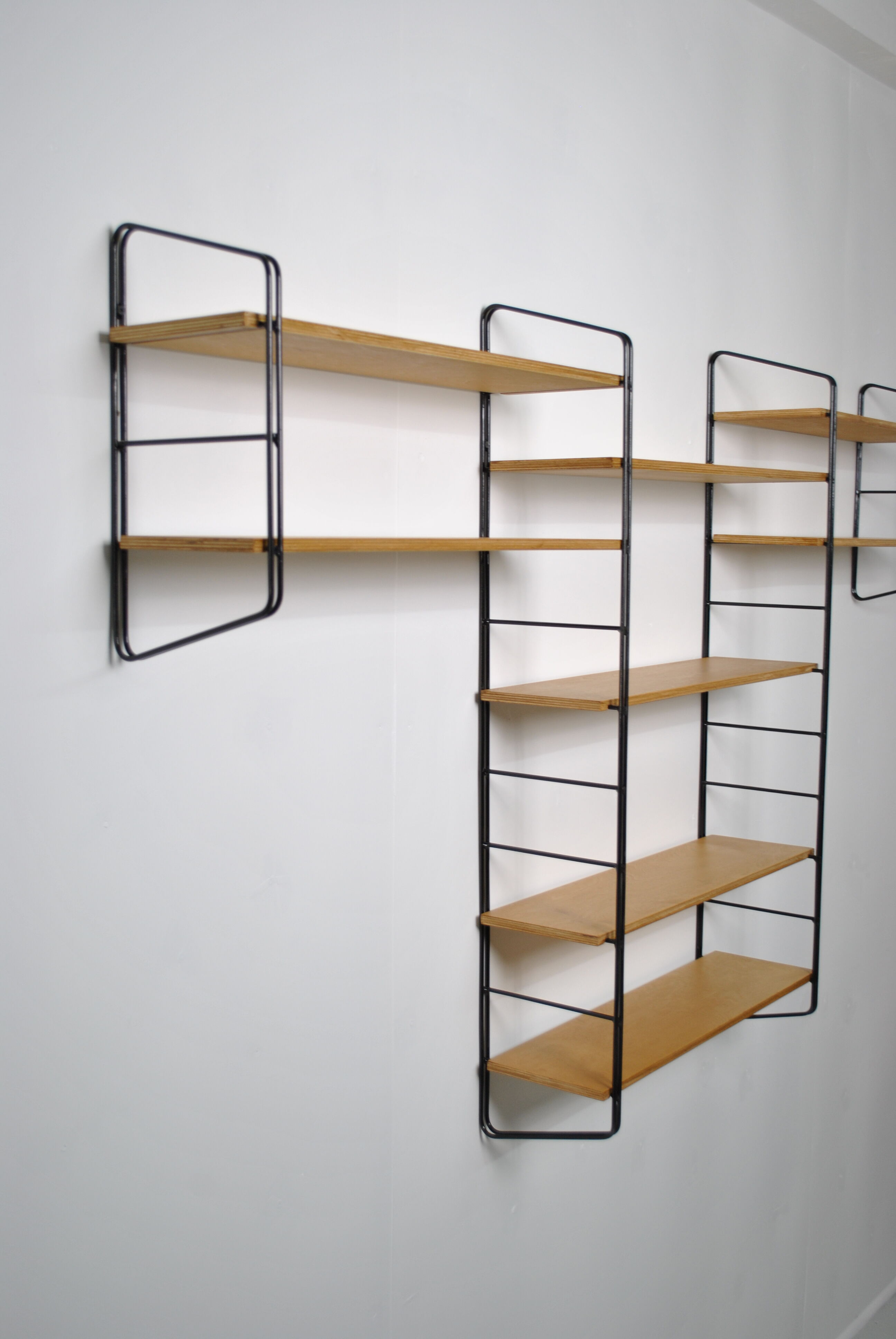 String-type shelf, 1970s