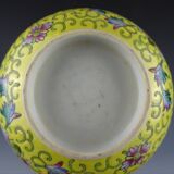 Pair of porcelain bowls and spoons "Famille Rose" China, early 20th century.