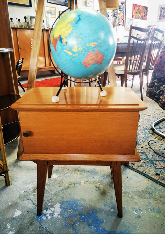 Vintage bedside with spindle feet