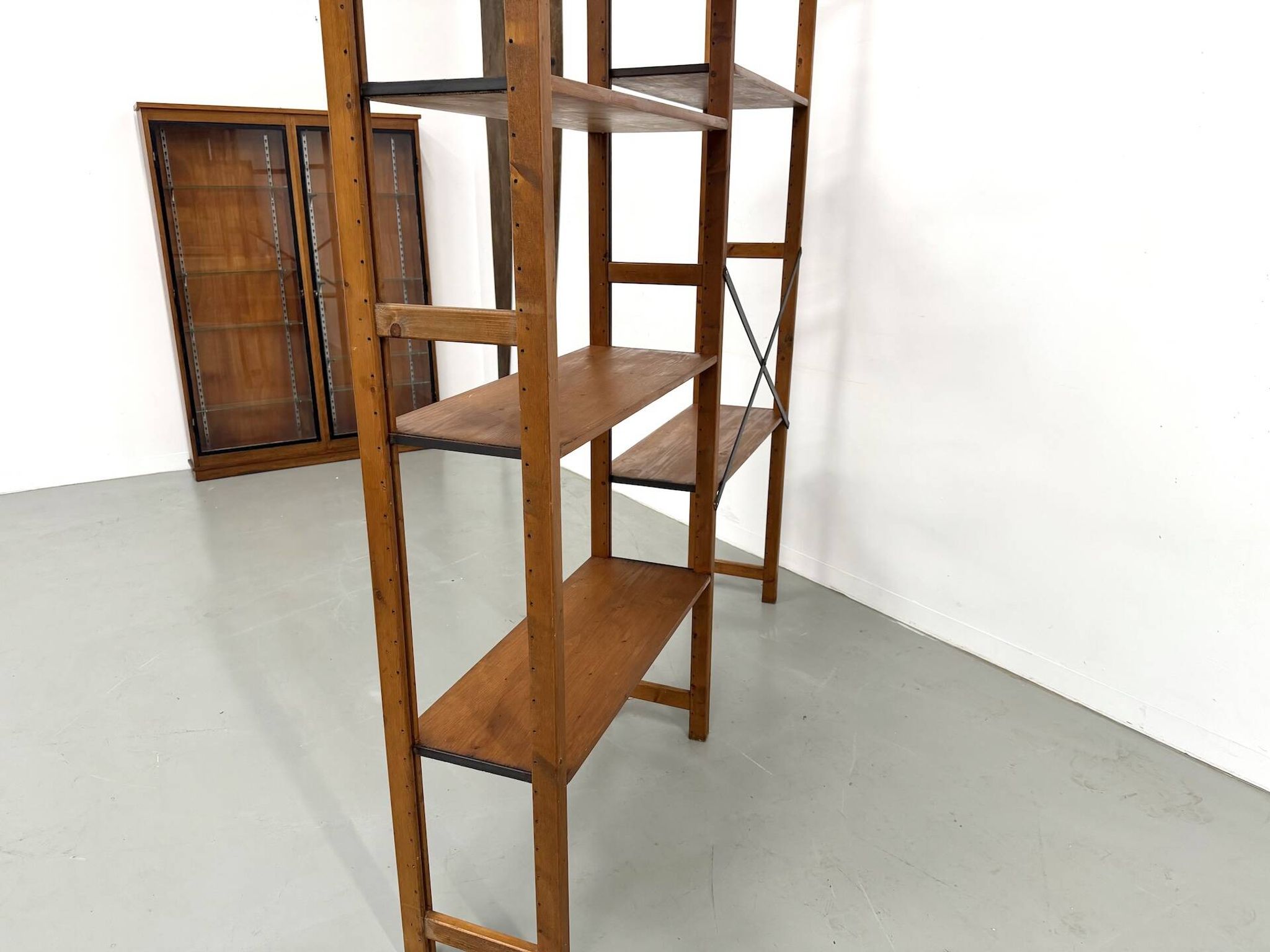 Bibliothèque Moderniste XXL en Pin Massif – Design Années 50 – L164 cm