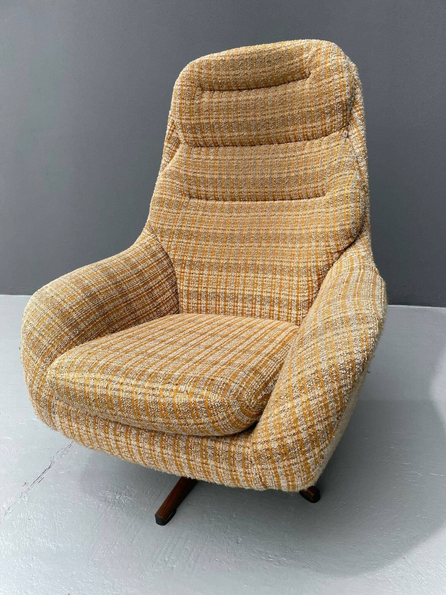 Swivel Armchair for Jitona Soběslav, 1970s, Czechoslovakia