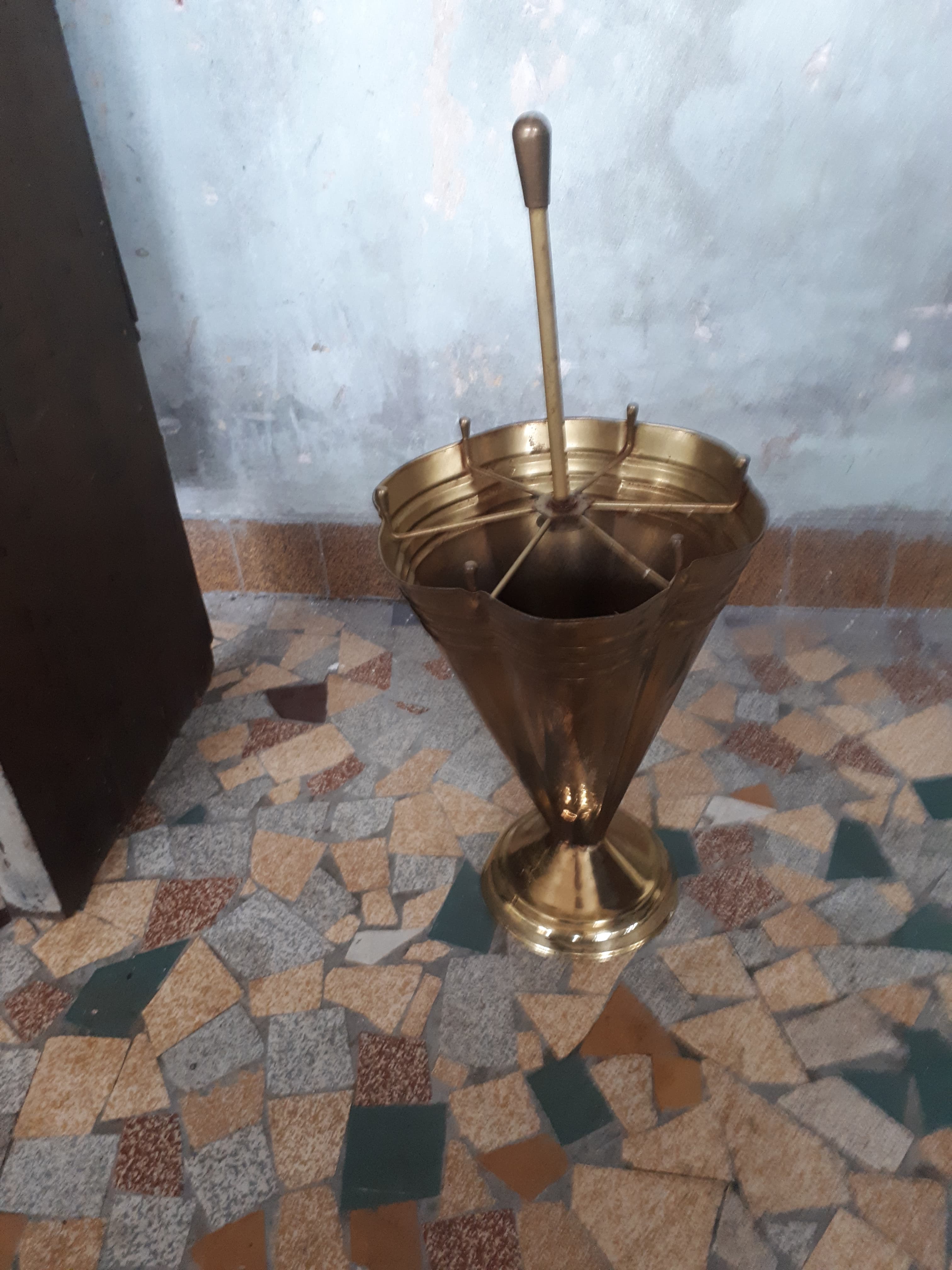 Brass umbrella holder