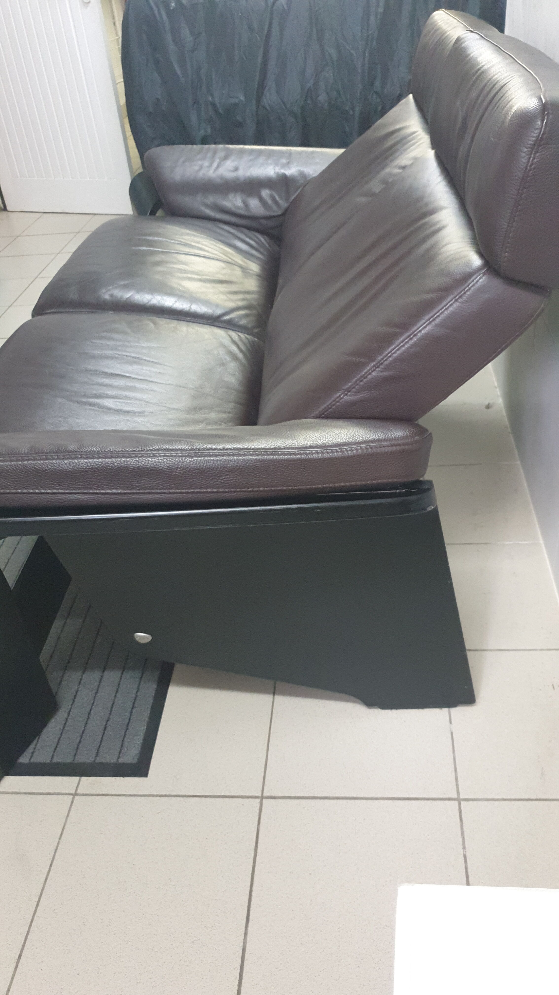 Canape 2 places en cuir Stressless