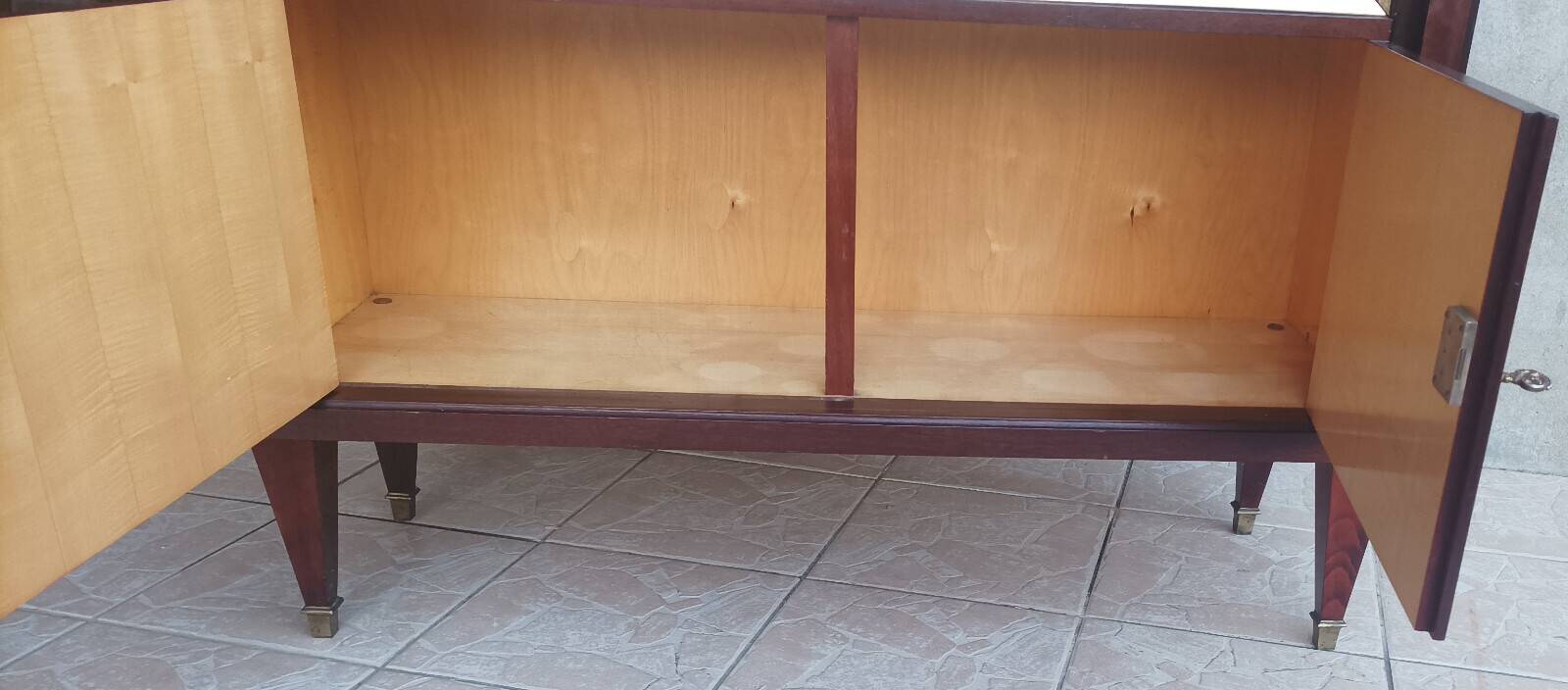 Empire style display cabinet in mahogany veneer