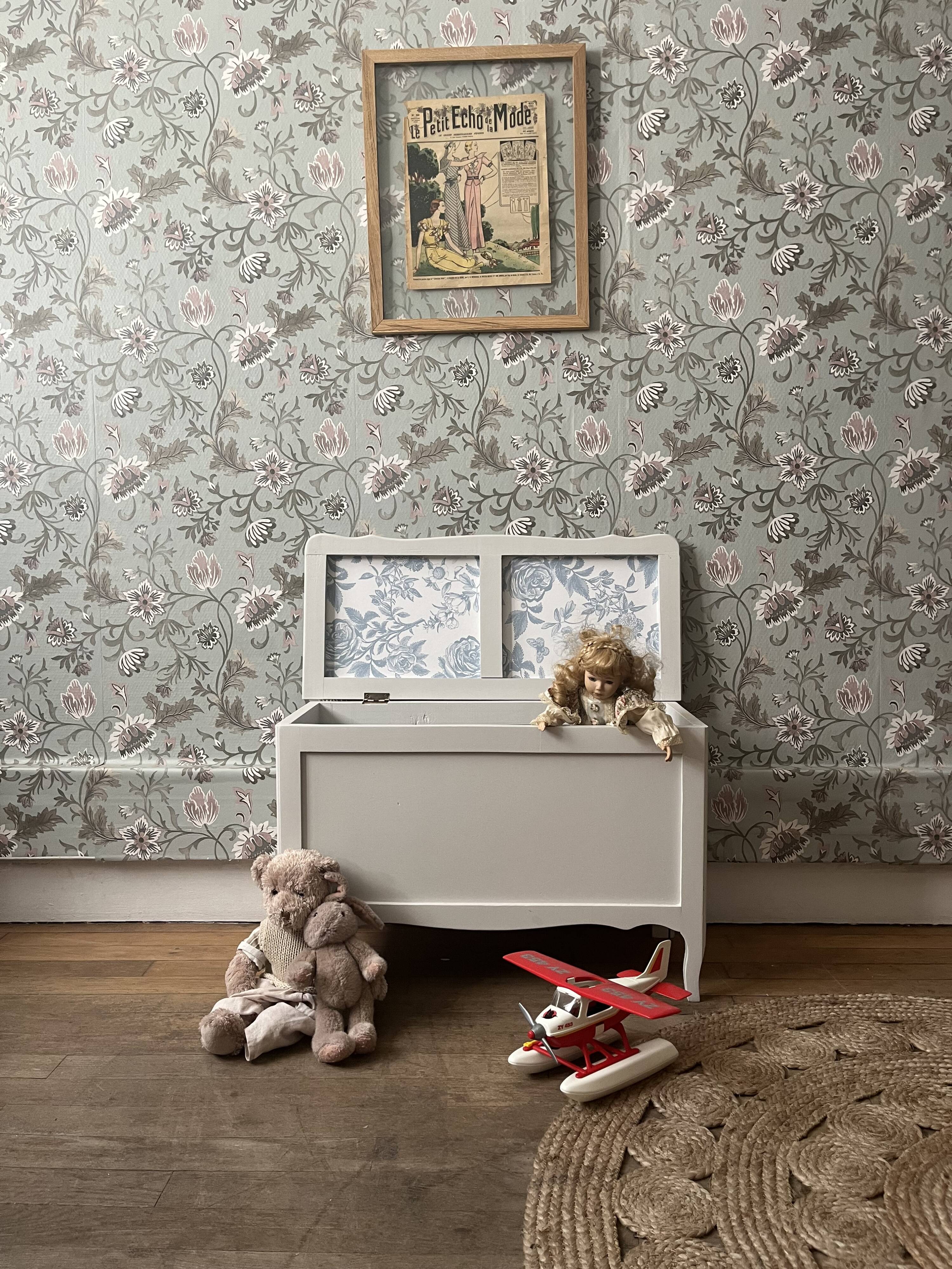Old toy box (renovated)