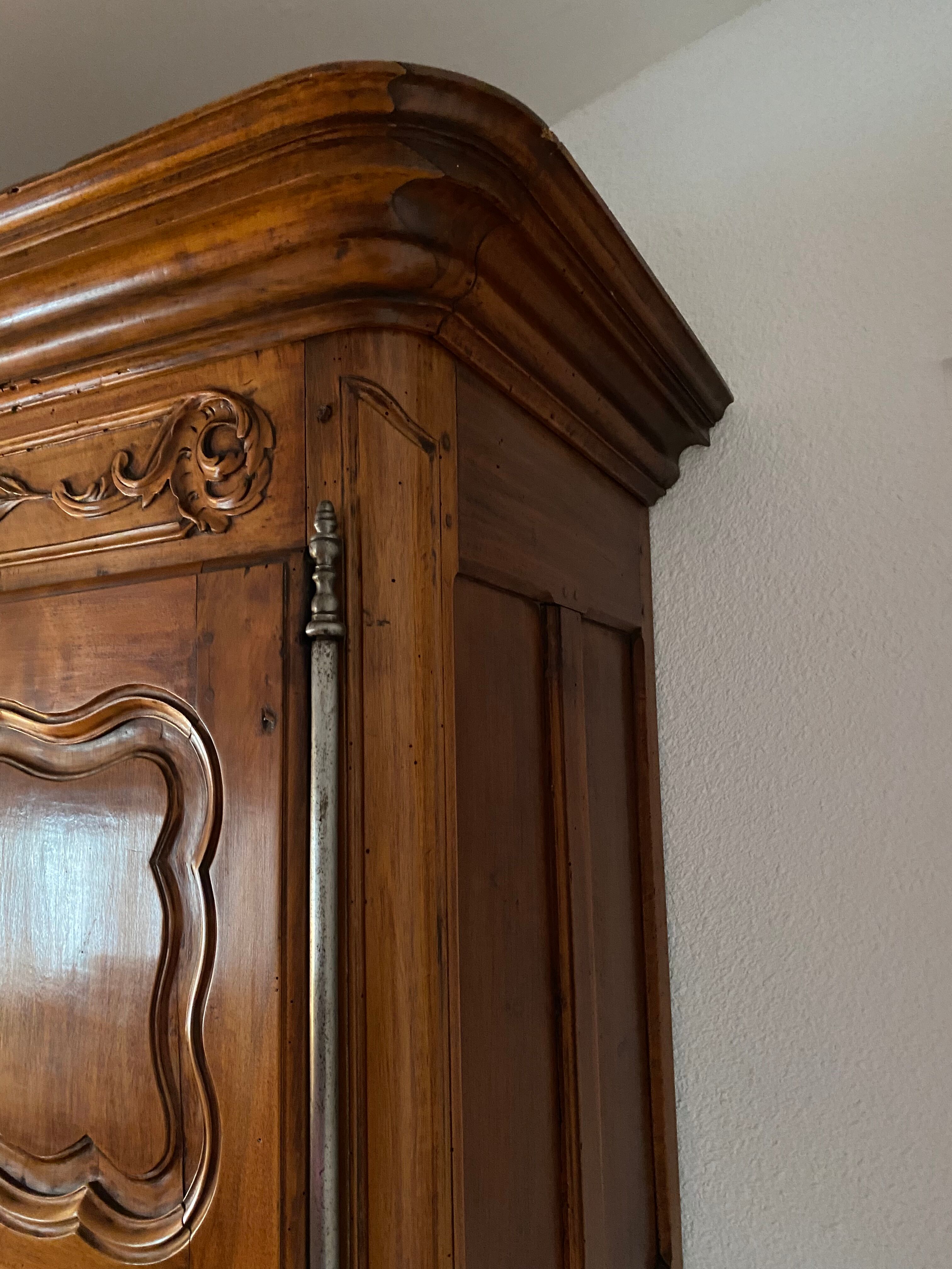 Cabinet Louis XV walnut 19th