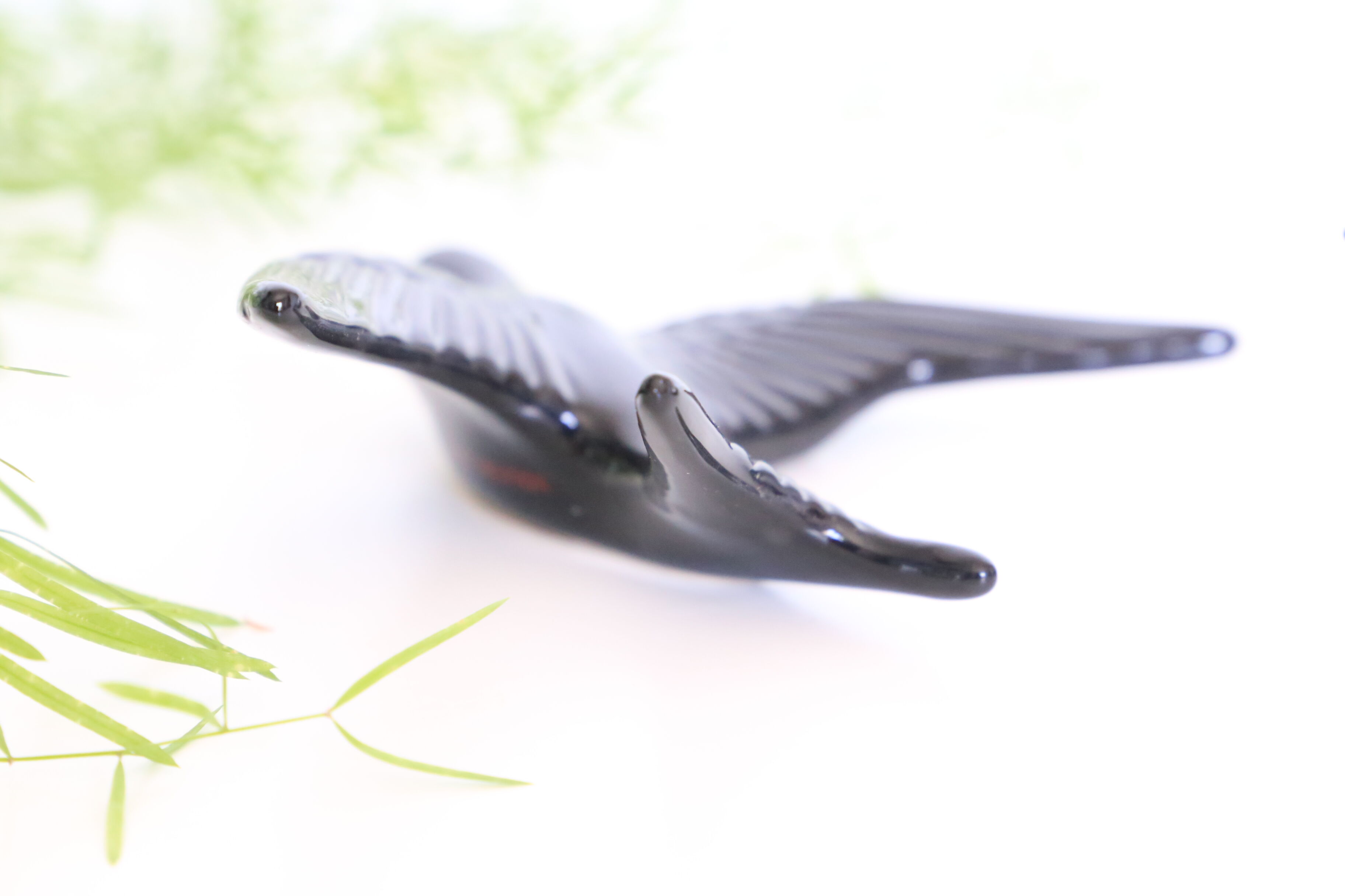 Soaring 3 ceramic swallows