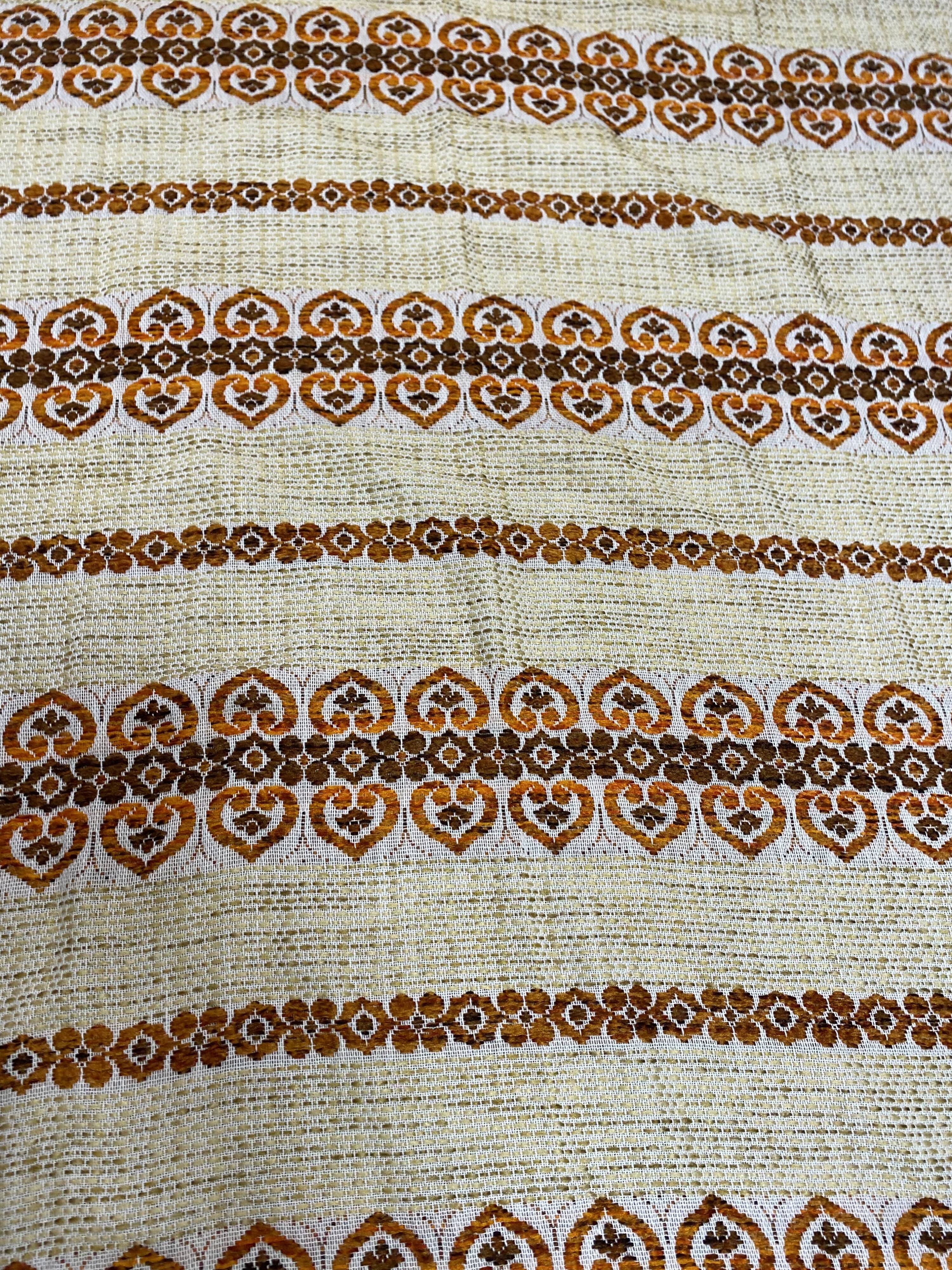 Vintage 70s floral tablecloth