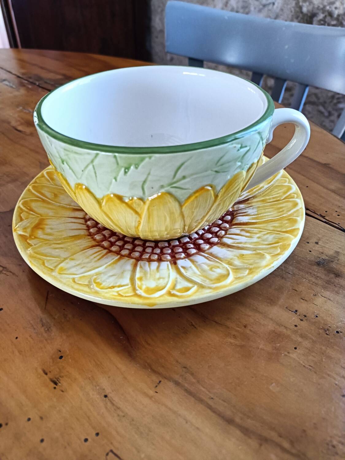 Sunflower lunch. Barbotine