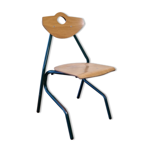 Chaise d'atelier design en acier