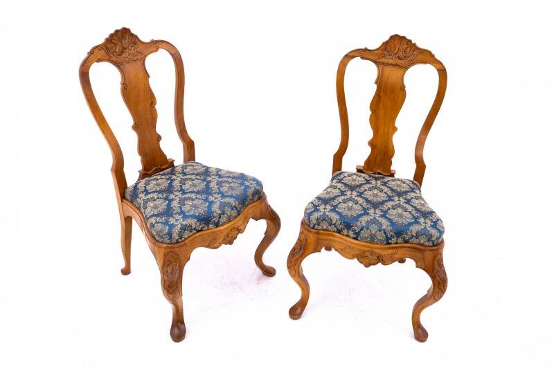 A pair of antique chairs from the late 19th century, France. After renovation.