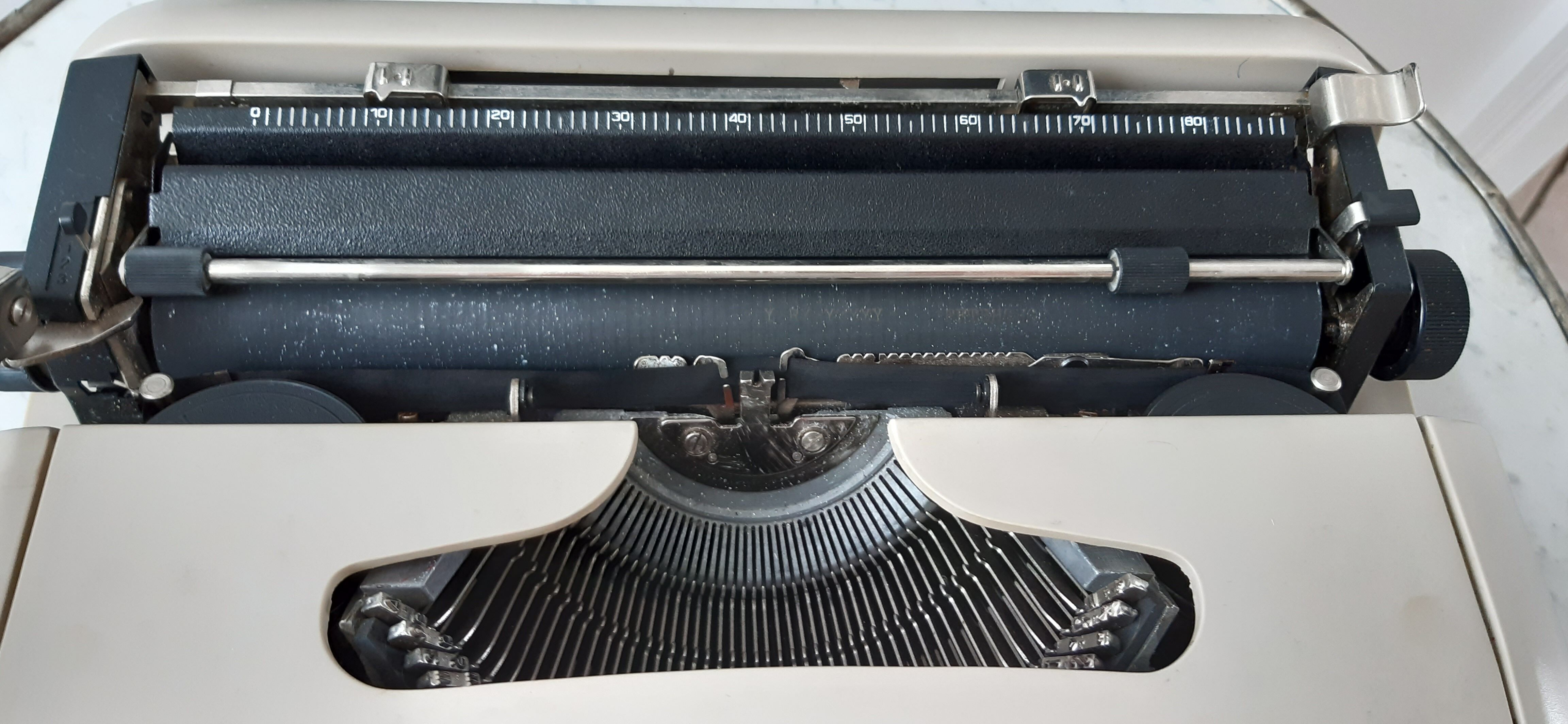 Underwood 319 typewriter