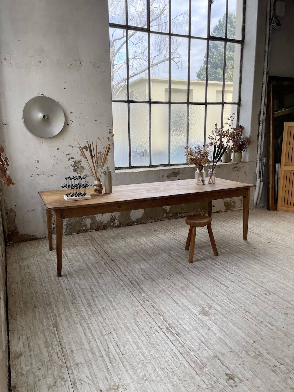 Farmhouse table with spindle legs in oak and pine, 2.5m