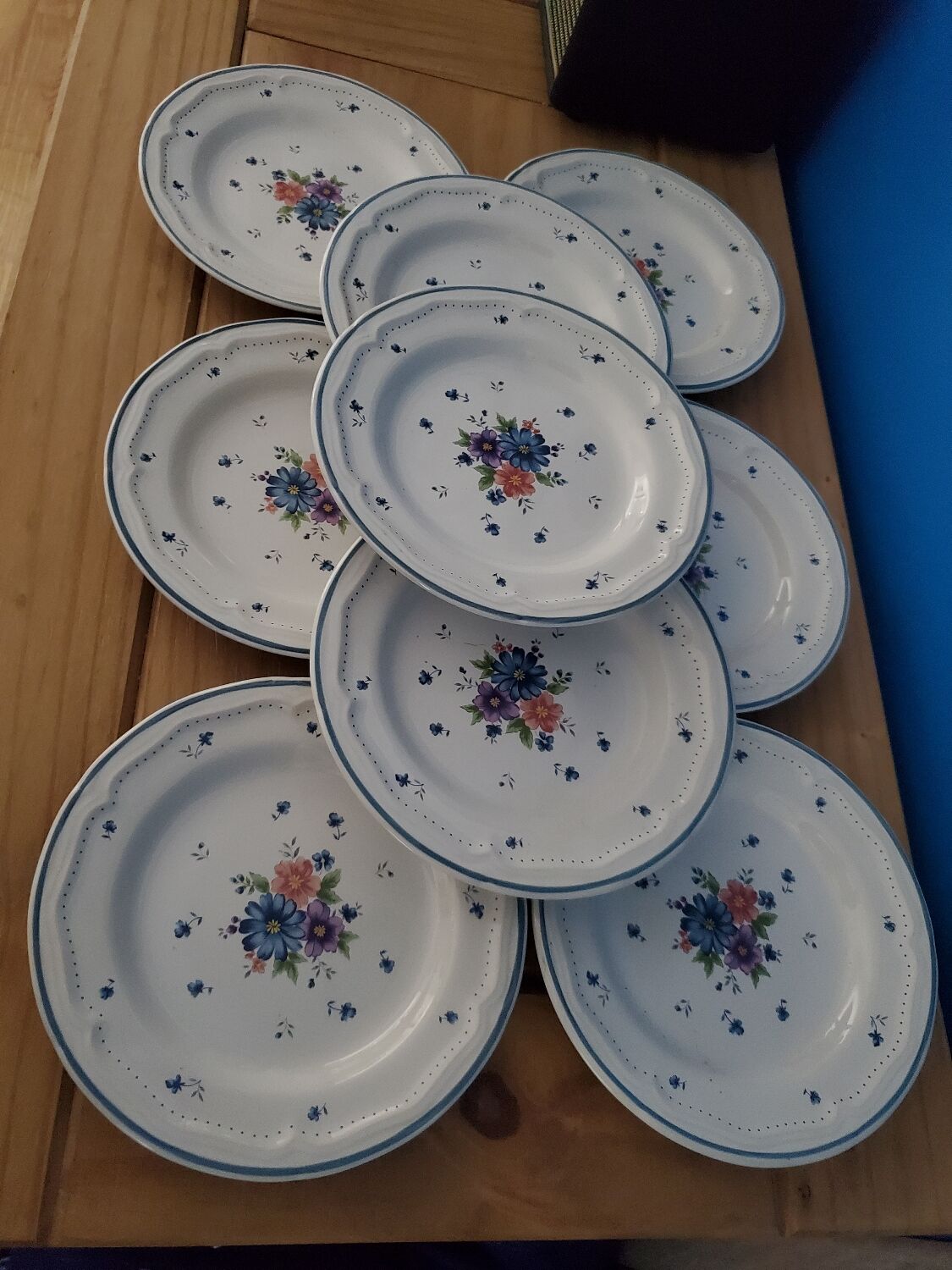 Lot 9 provincial bouquet dessert plates
