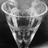 Set of 8 old glasses engraved black feet