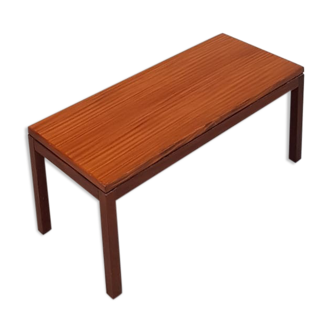 Table basse du milieu du siècle design scandinave en teck