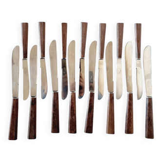 Coffret de 24 couteaux vintage à manches en bois et inox, des années 60/70, composé de :  12 couteau
