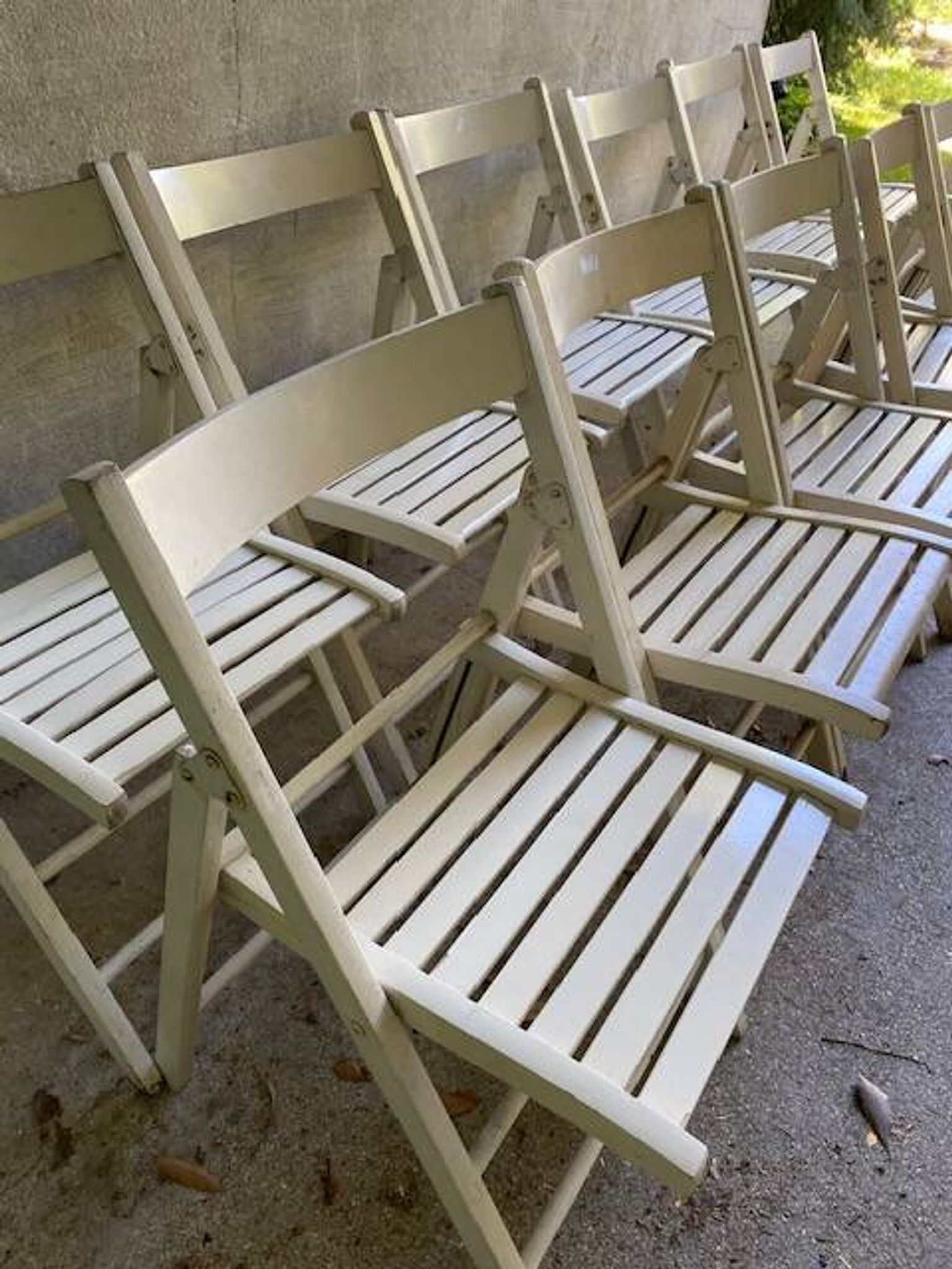 Extra folding chair / garden chair / vintage white lacquered solid wood office chair