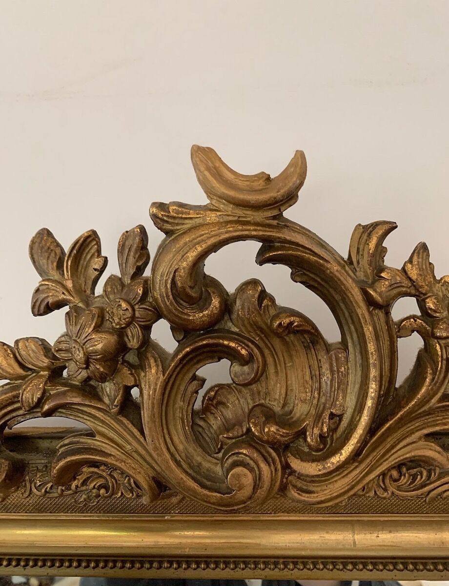 Mirror with molded pediment in Louis XVI style