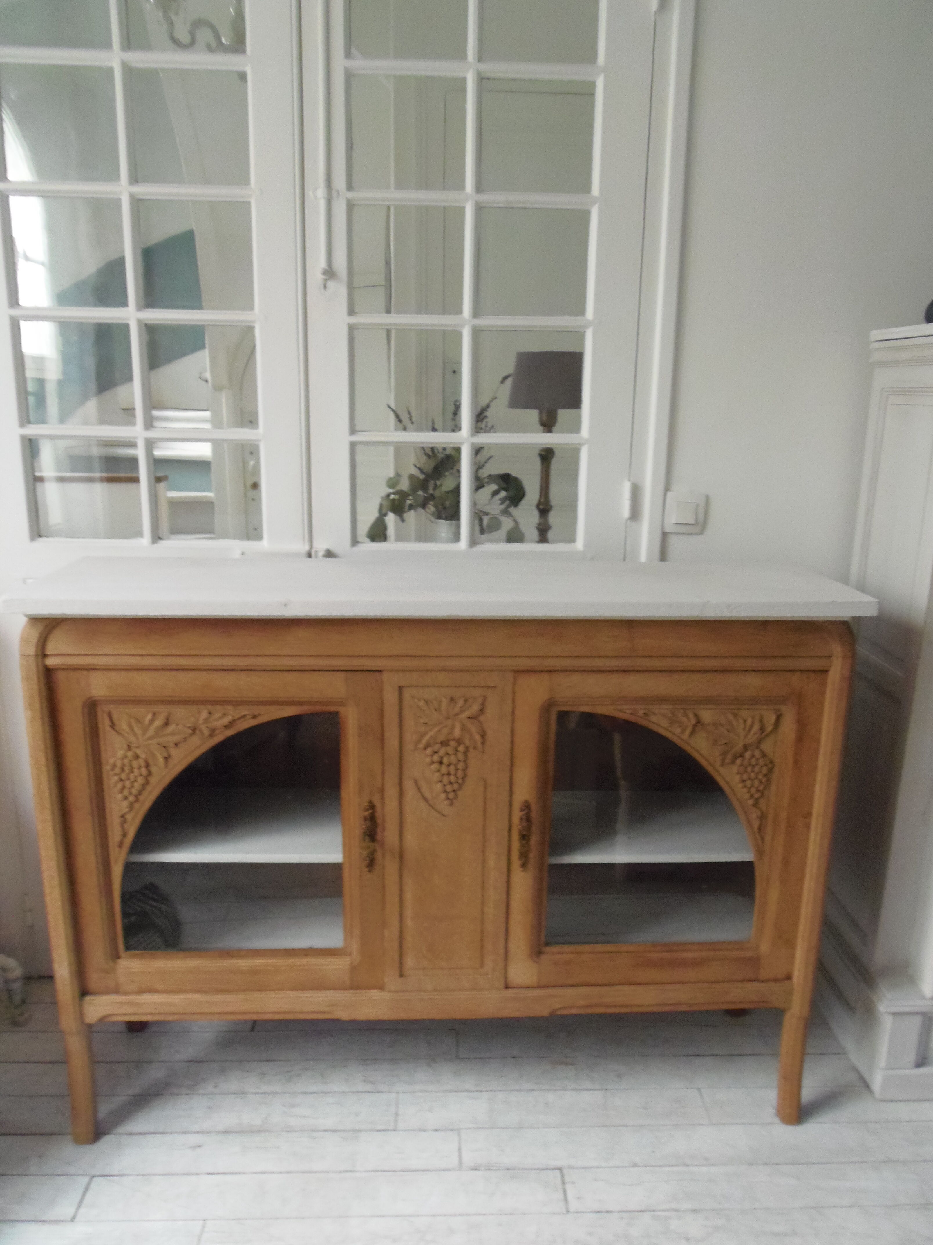 Buffet, art deco serving in oak, pearl gray patinated pine top