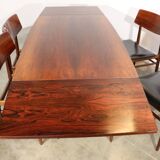 Louise van Teeffelen dining set