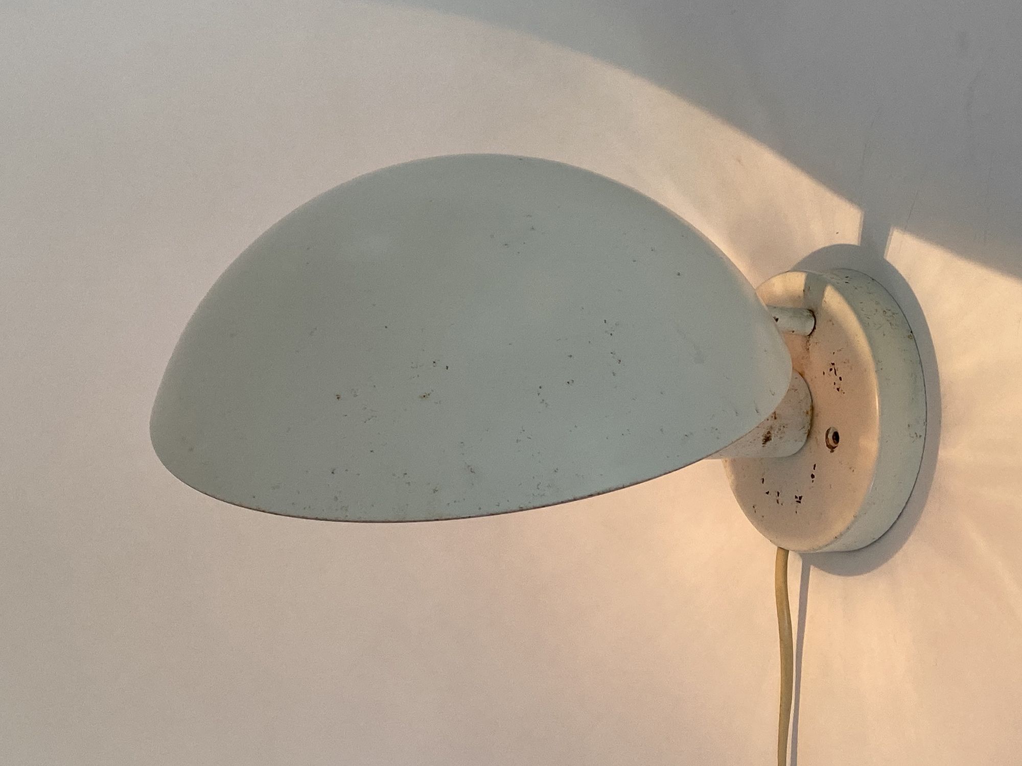 Wall light/sconce PH Hat, early edition, by Poul Henningsen for Louis Poulsen