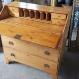 Antique chest of drawers