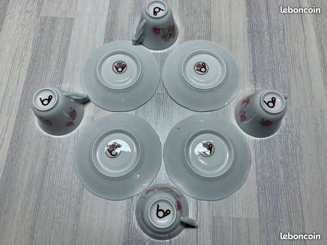 4 Sologne Porcelain Cups and Saucers