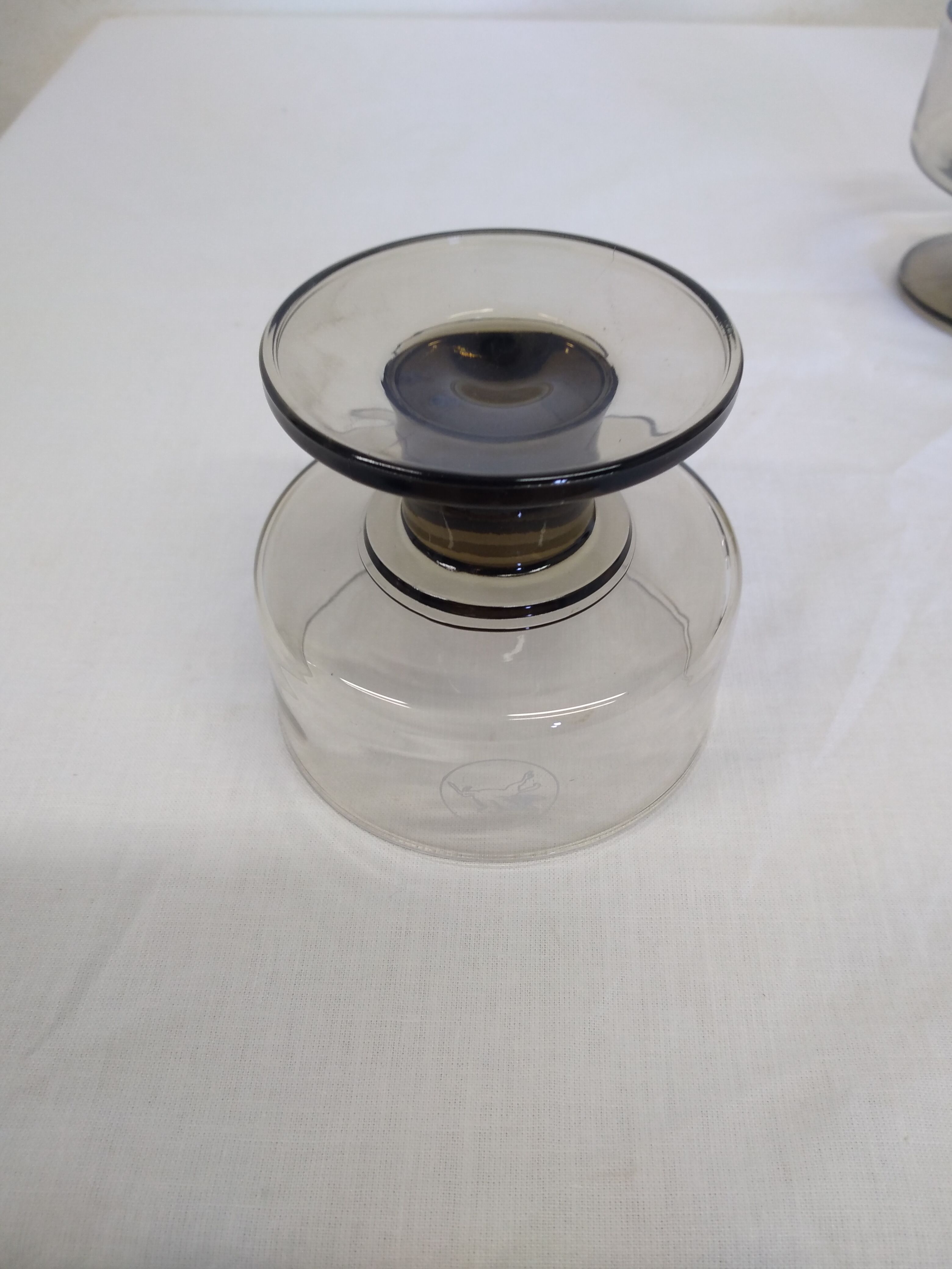 Mobil smoked glass cups