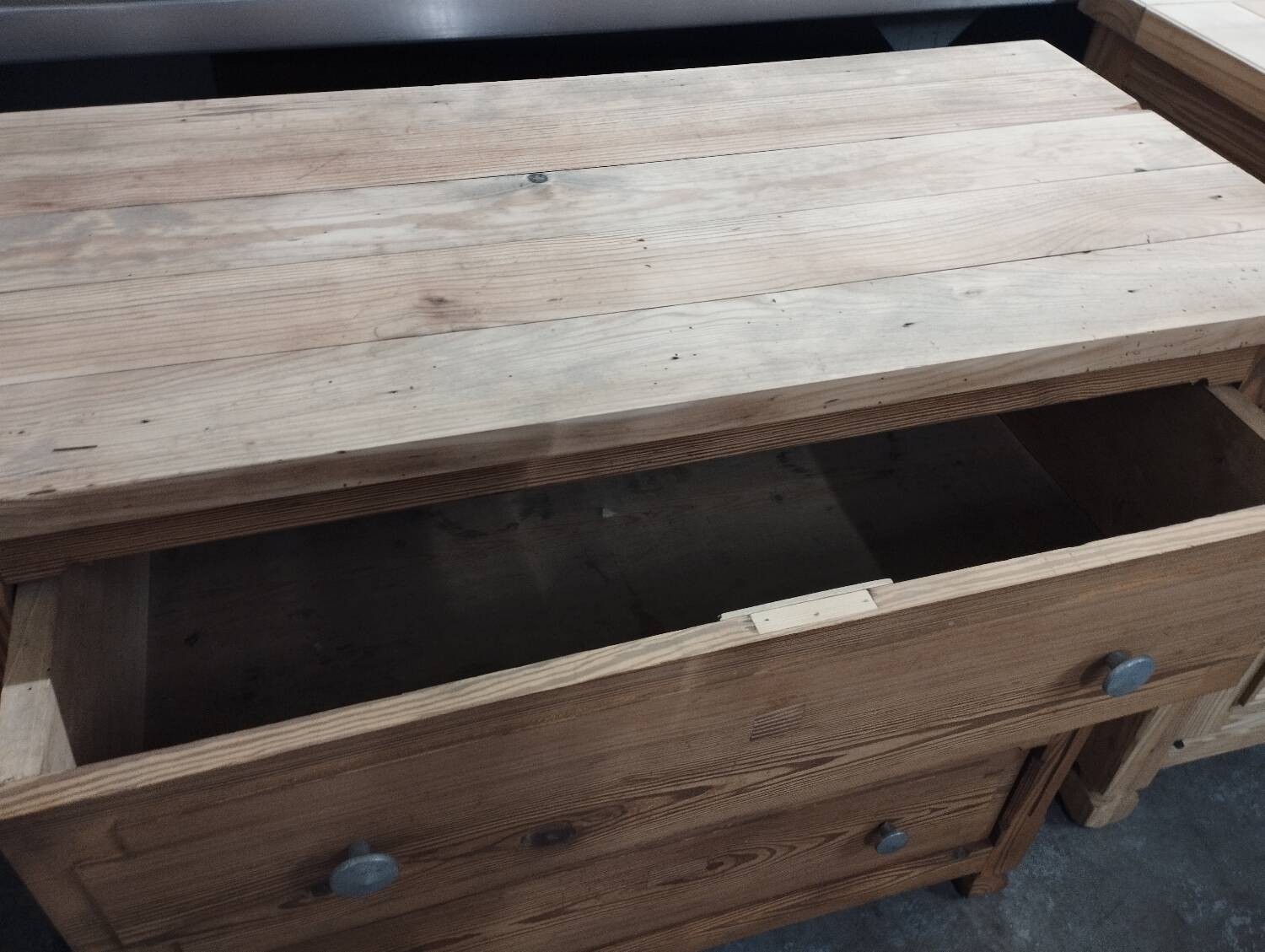 3-drawer chest of drawers