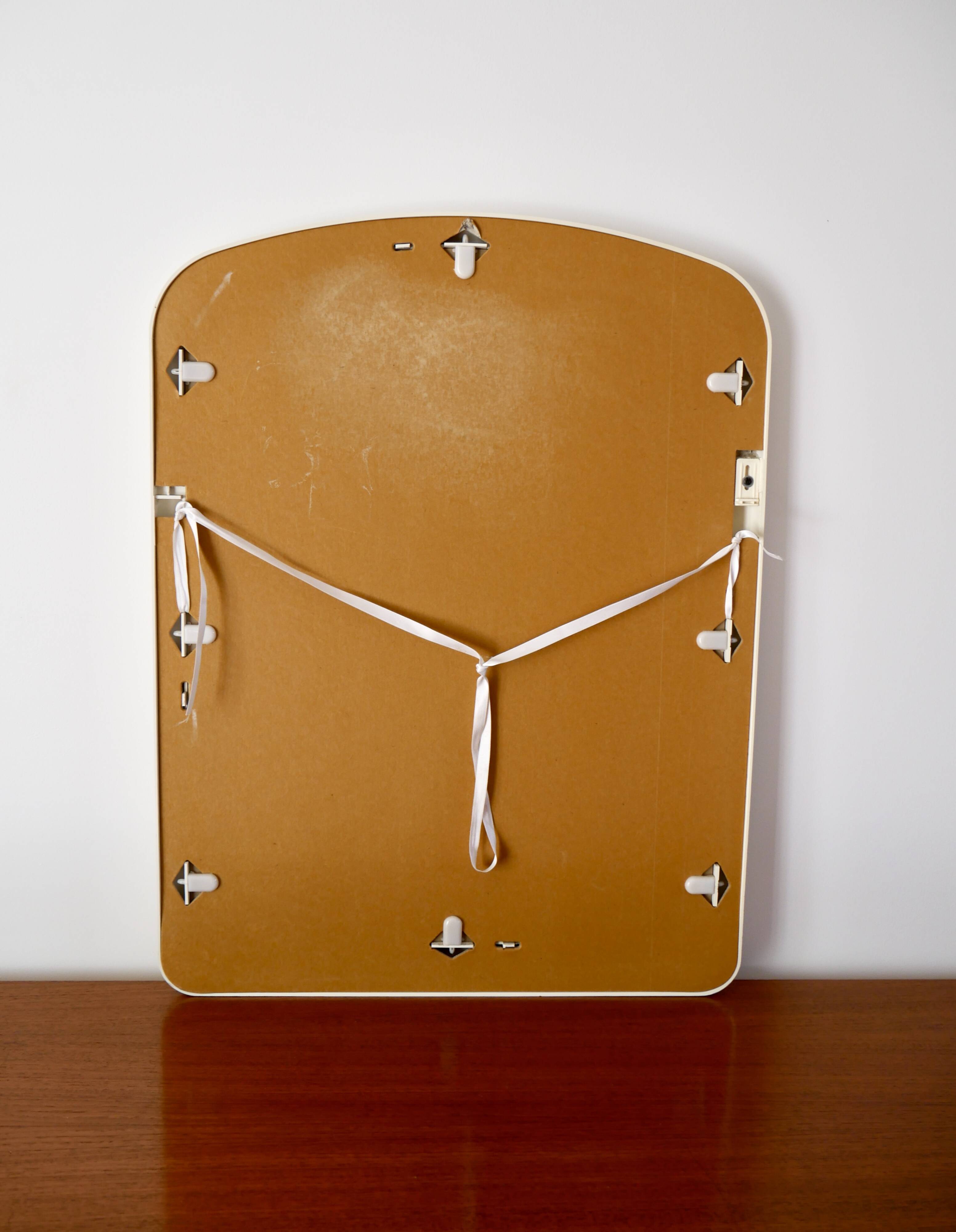 Large white mirror in ecru white plastic, 1970s design