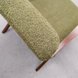 Easy Chair Model B 310 Var in Green Boucle