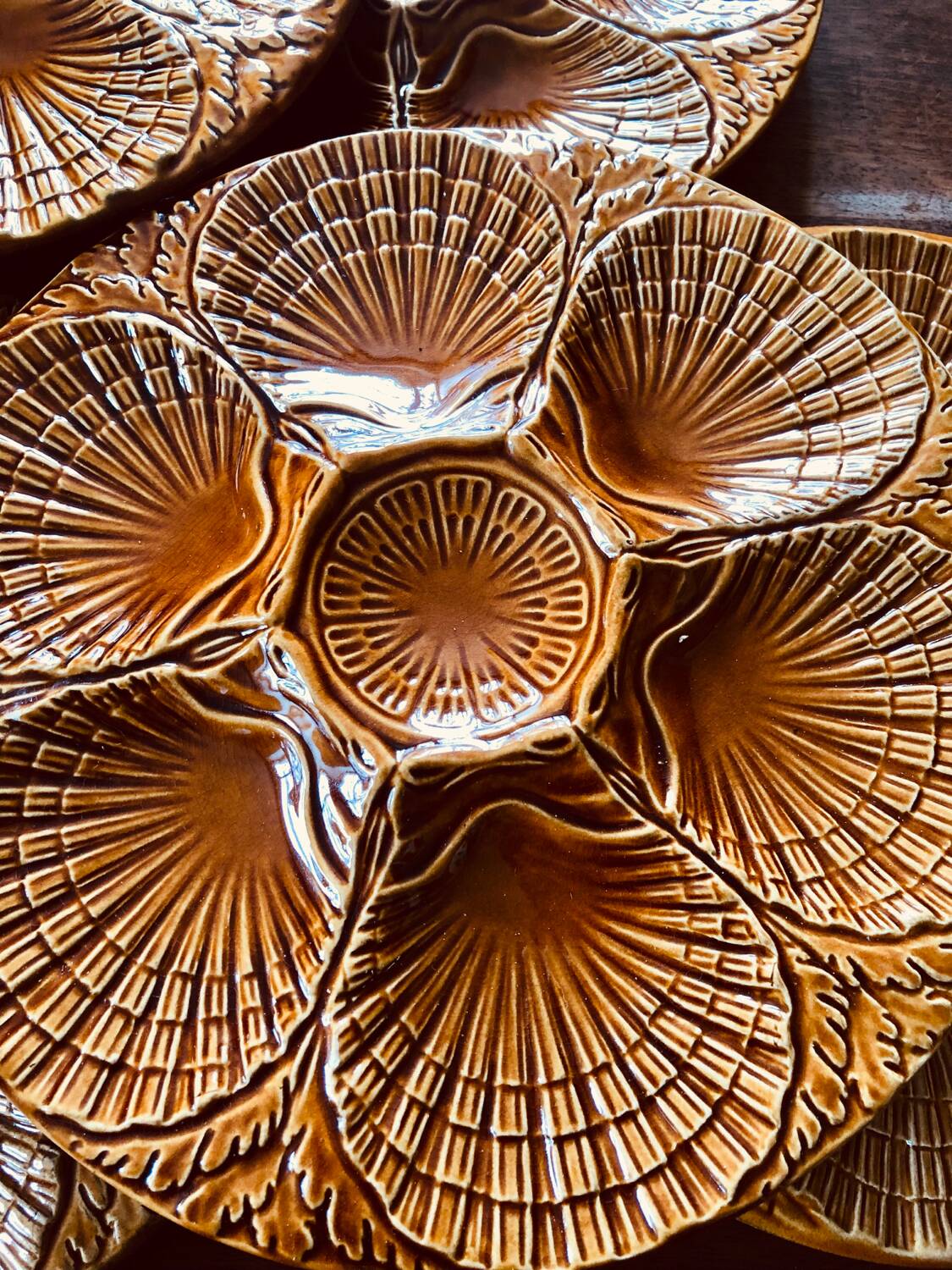 Italian oyster plates