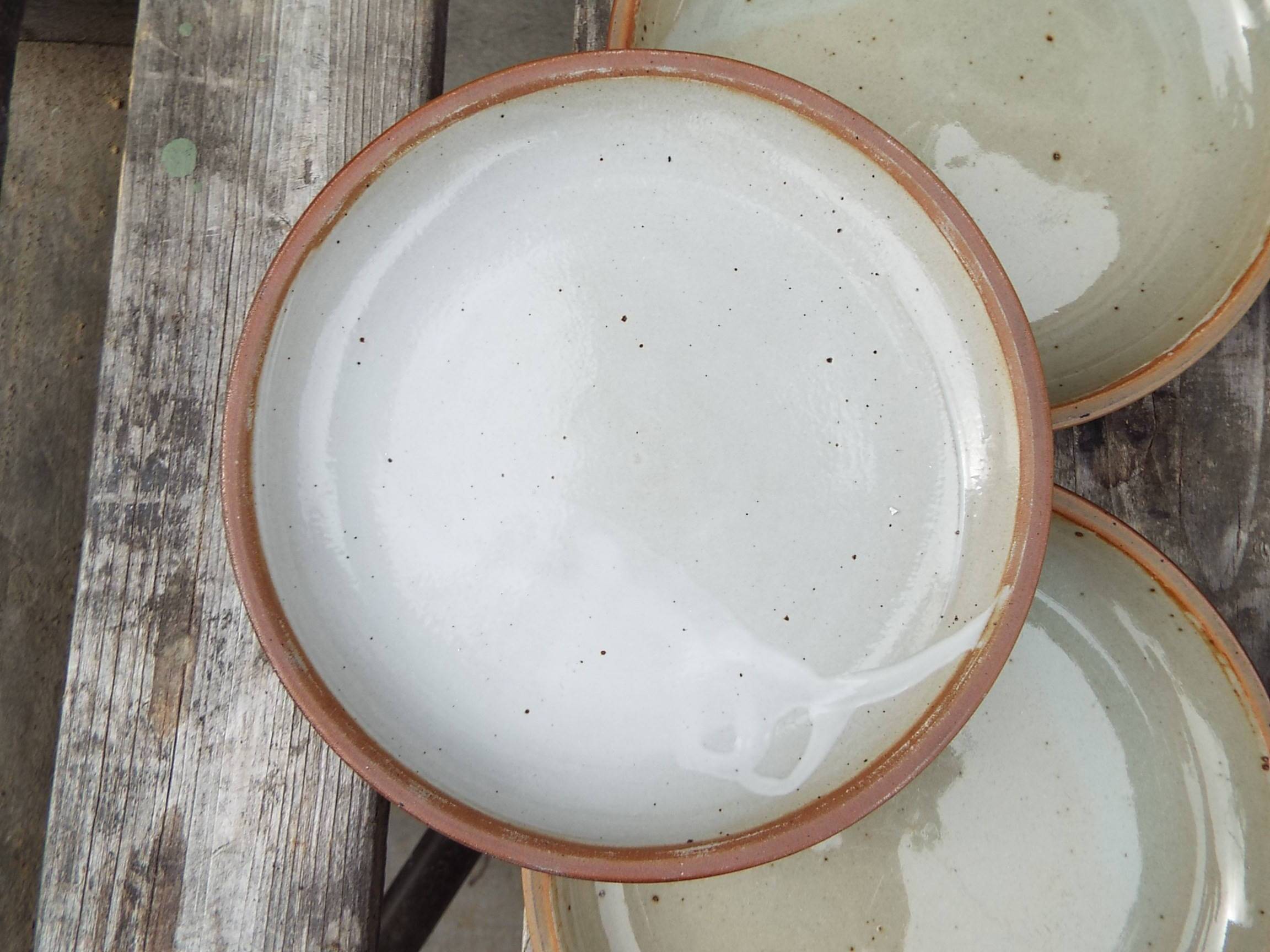 6 stoneware dessert plates