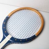 Blue Montana M505 racket with leather bag