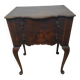 Commode galbée ancienne