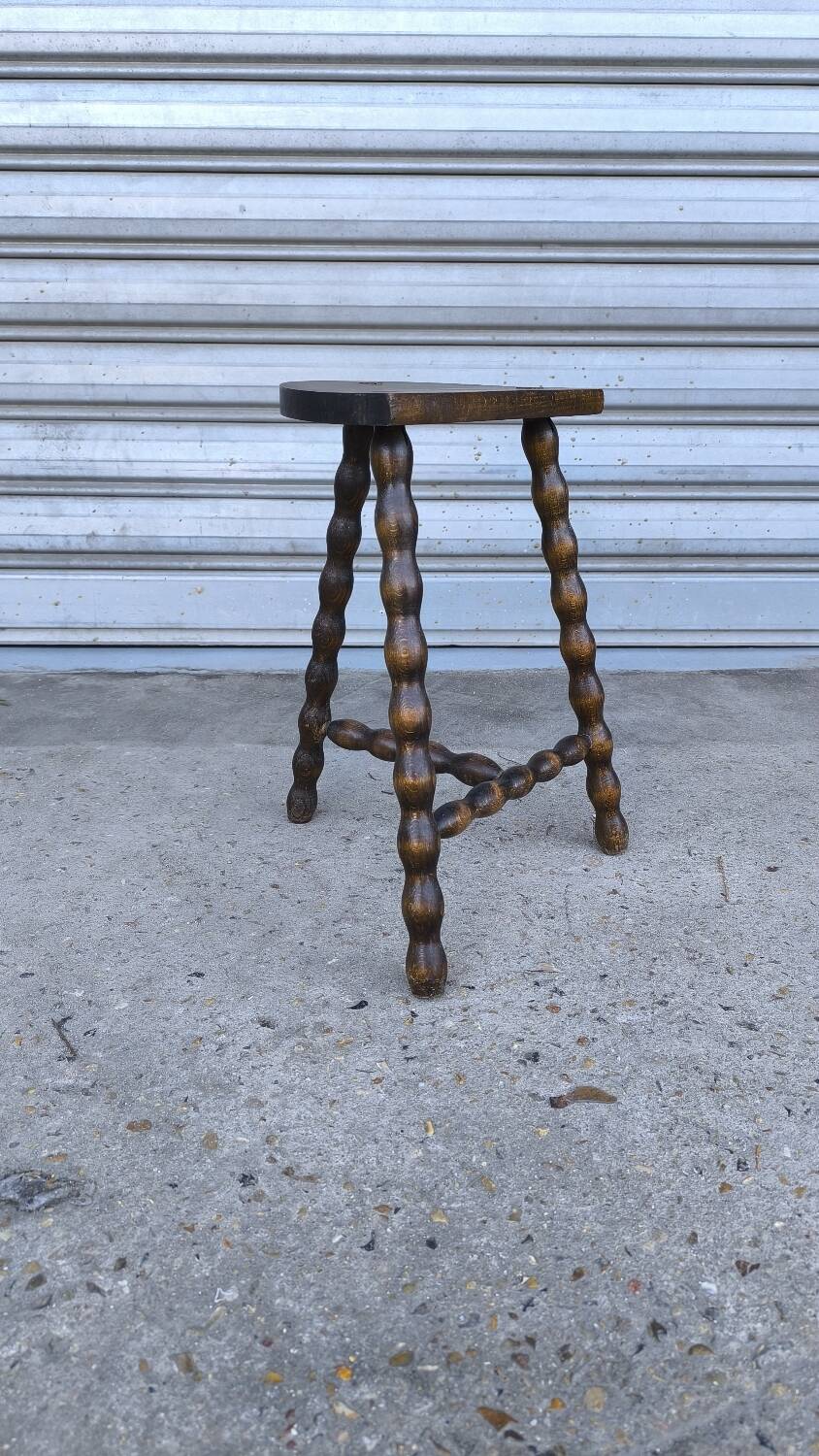 Tripod stool