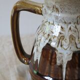 Very pretty wine pitcher in very good condition