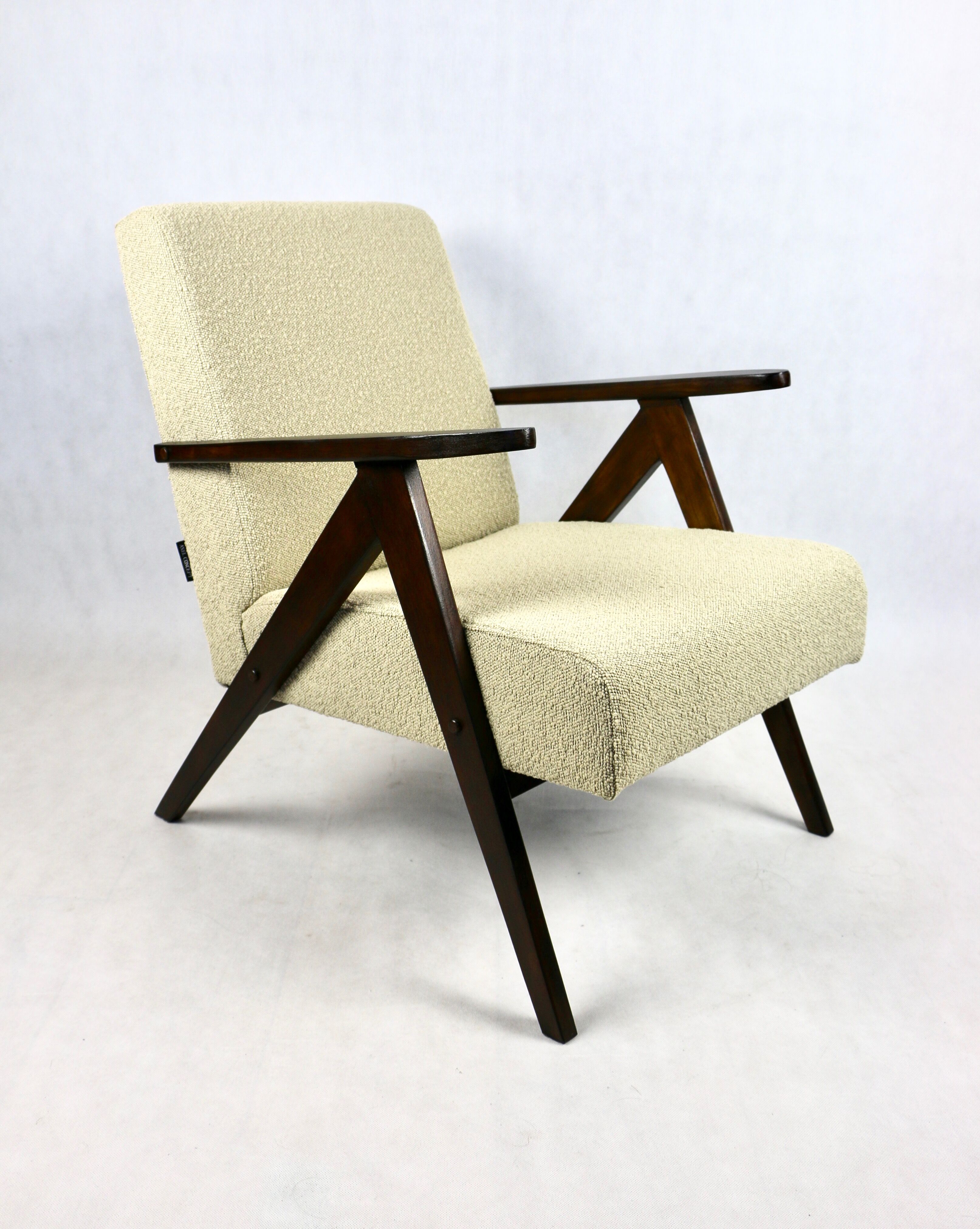 Vintage Beige Boucle Rosewood Model B-310 Lounge Chair, 1970s