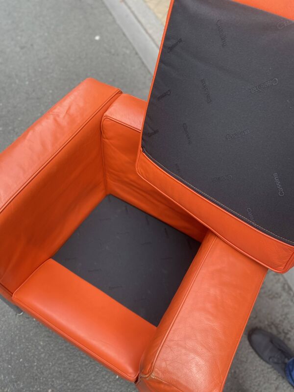 Fauteuils lc2 le corbusier par cassina