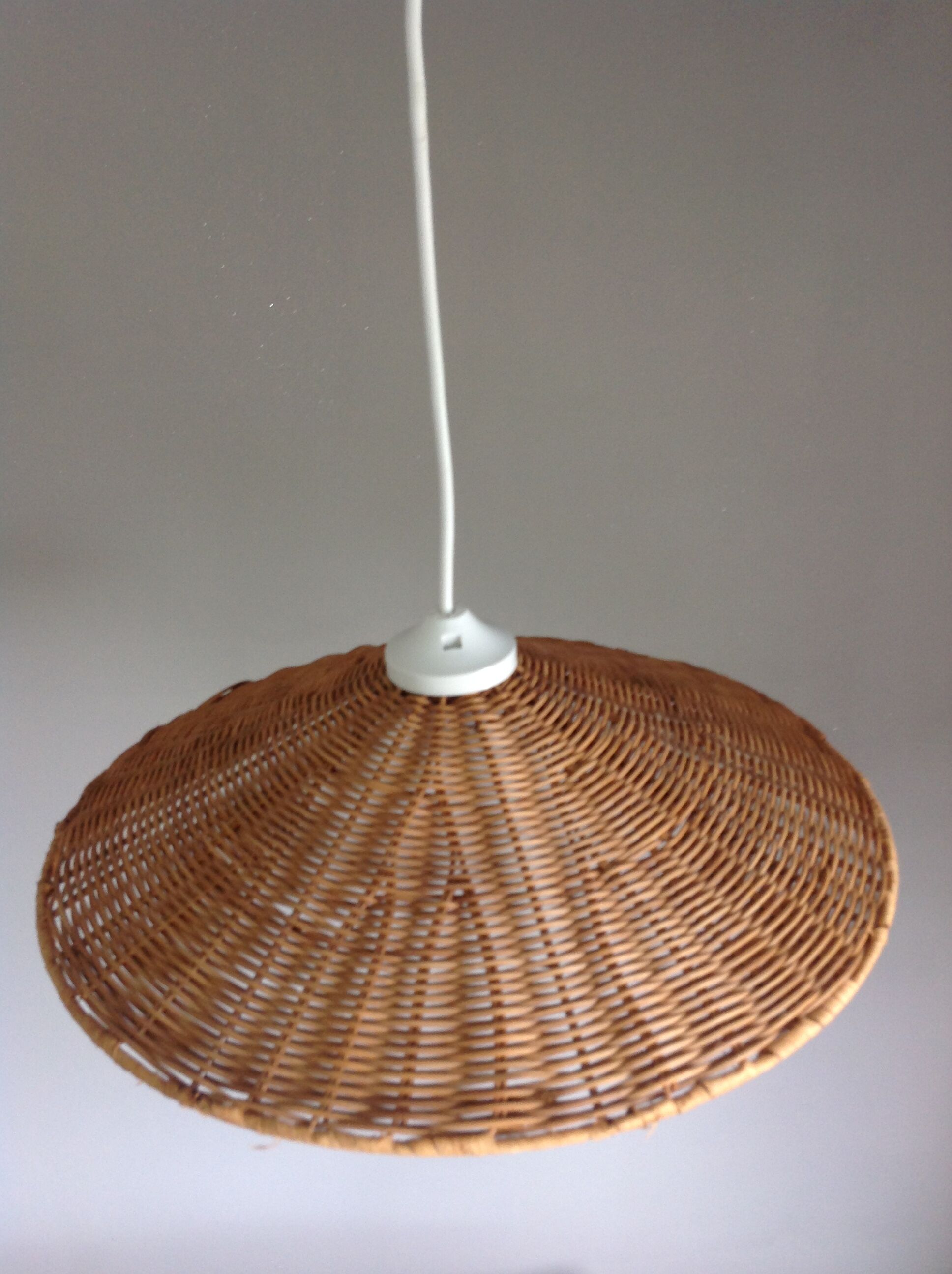Vintage wicker hanging lamp