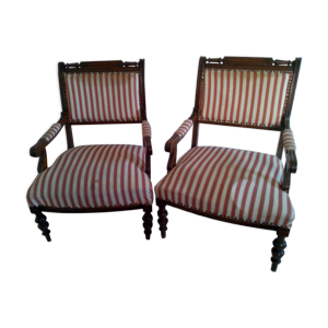 deux fauteuils bas anciens