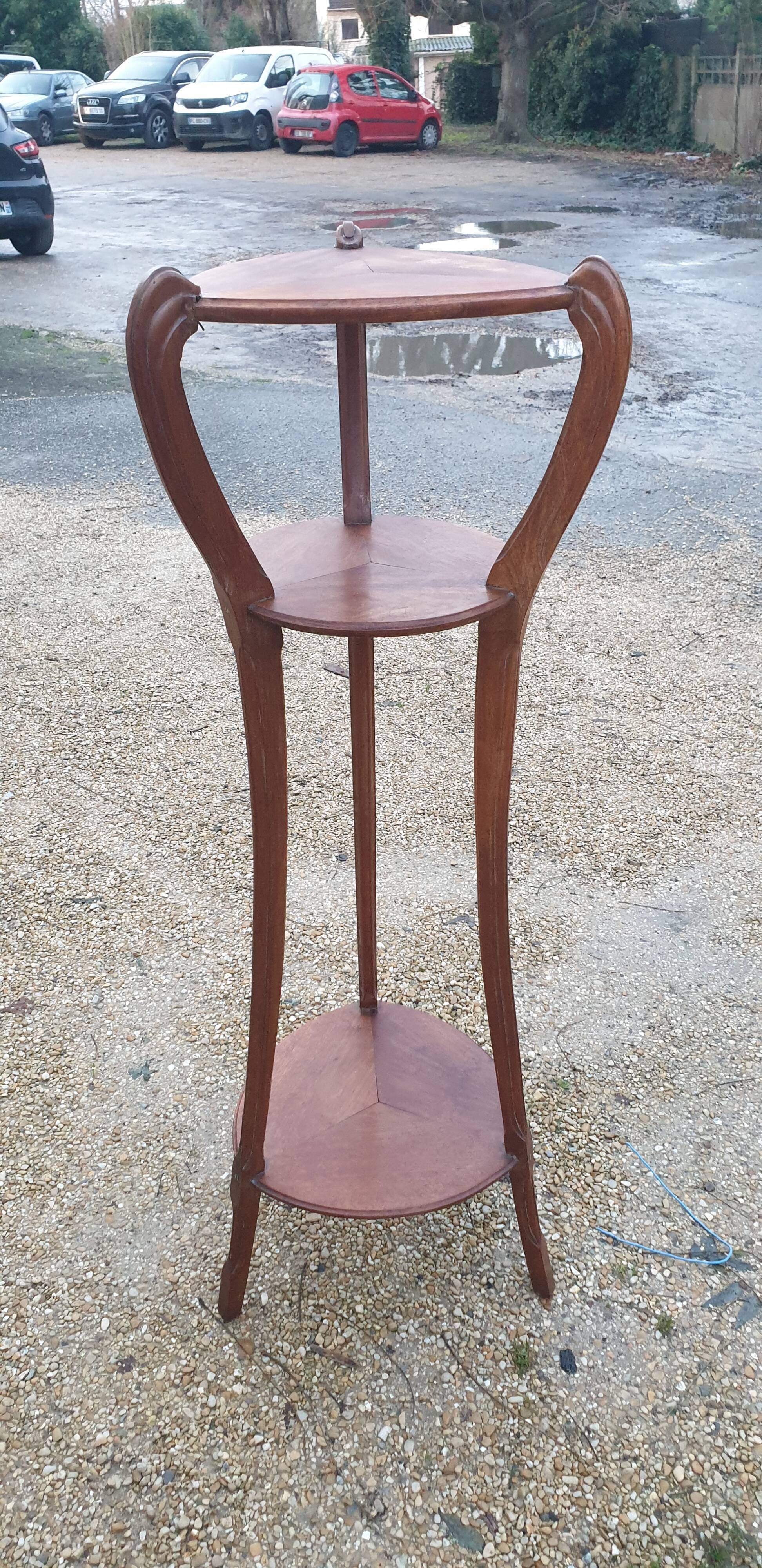 Hot seat art nouveau style